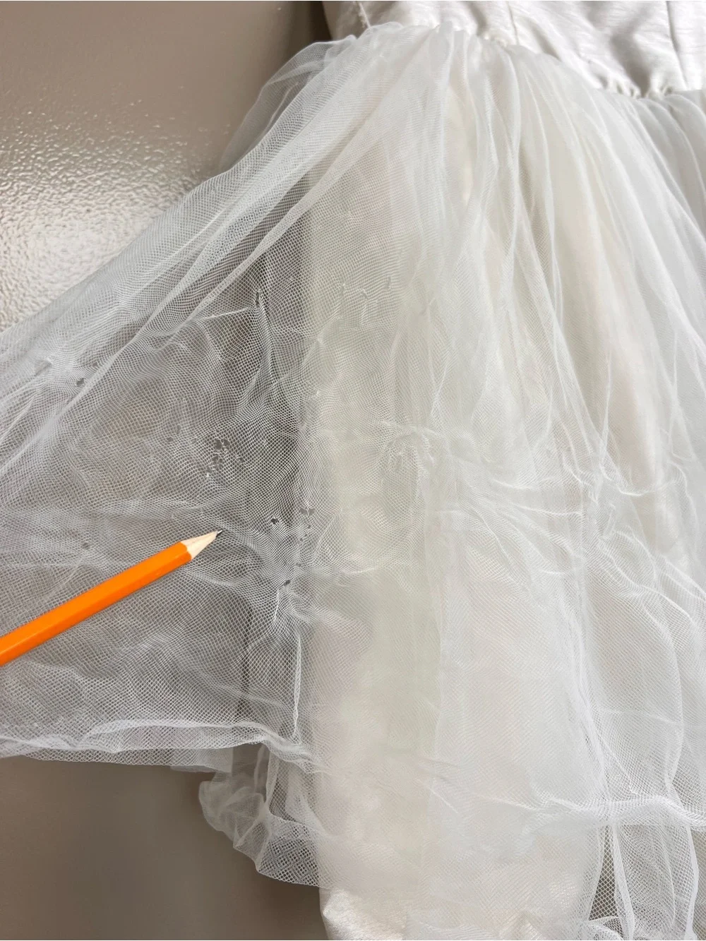 David’s Bridal Ivory Flower Girl Dress Size 6 Tulle Wedding Party Princess Gown - Picture 12 of 13